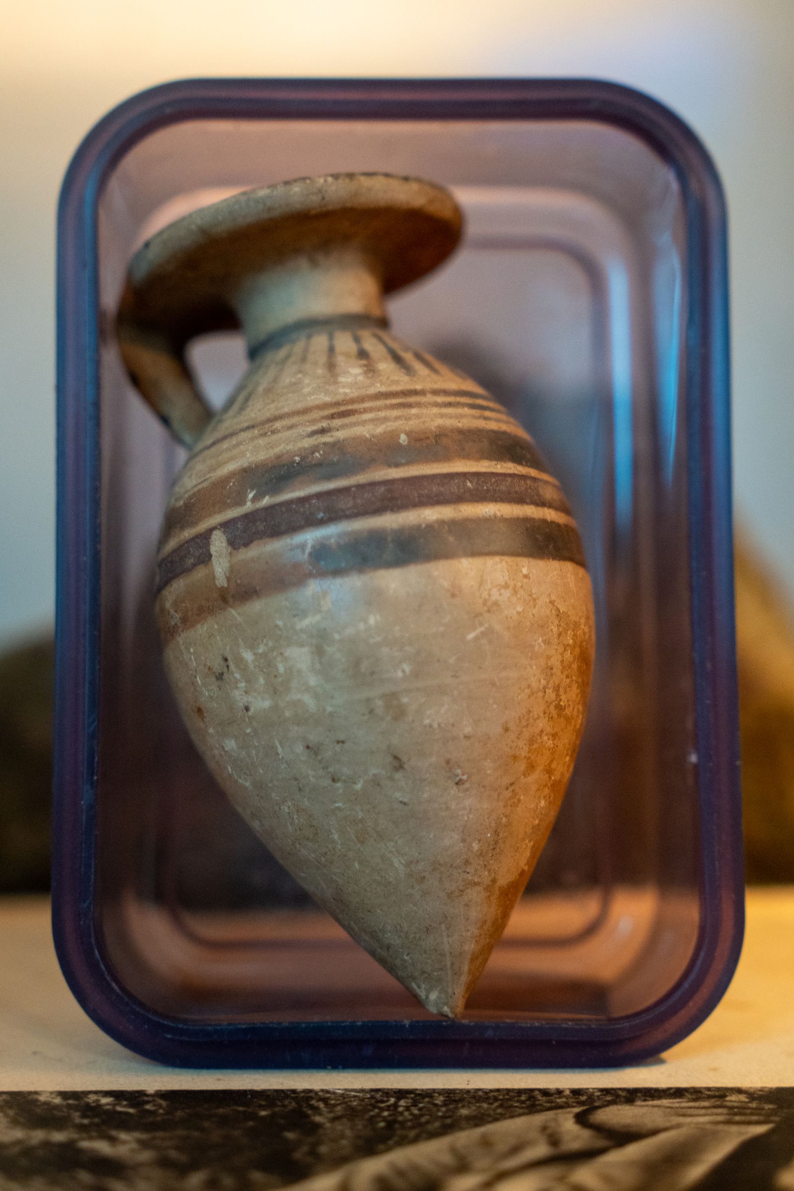 Protokorinthisches spitzes Aryballos (Salbgefäß)
